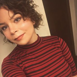 Meet your Posher, Nicole